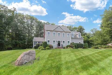 15 William Thorpe Cir, North Attleboro, MA 02760