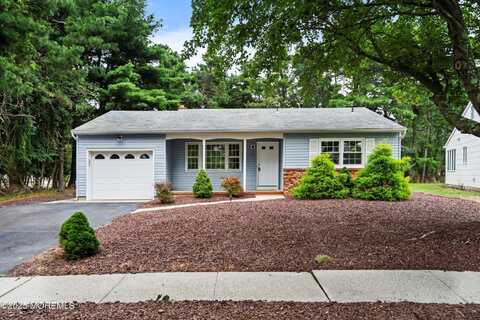 26 Piermont Road, Toms River, NJ 08757