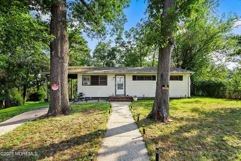 2684 Midway Avenue, Manchester, NJ 08759