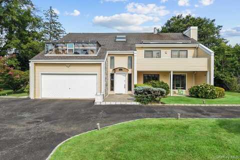 31 Westland Drive, Glen Cove, NY 11542