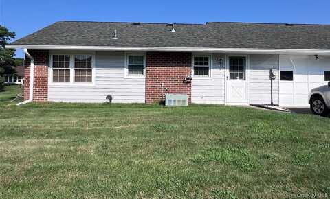 156 Falmouth Court, Ridge, NY 11961