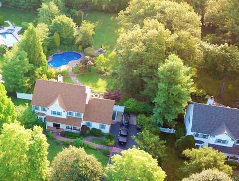 16 Dupont Court, Dix Hills, NY 11746
