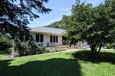 433 Revilo Avenue, Shirley, NY 11967