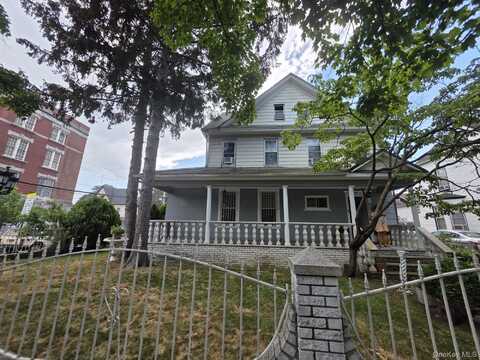 85-78 114th Street, Richmond Hill, NY 11418