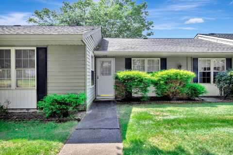 384 Woodbridge Drive, Ridge, NY 11961