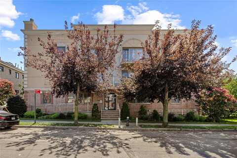 12206 25th Avenue, College Point, NY 11356