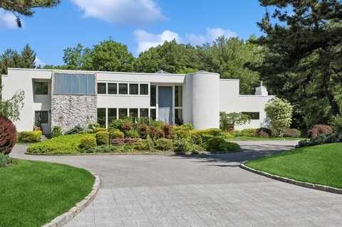 1 Colt Place, Old Westbury, NY 11568
