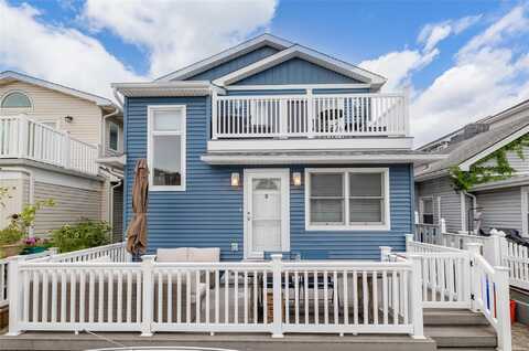 38 California Street, Long Beach, NY 11561