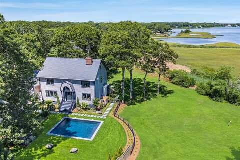 5805 Main Bayview Road, Southold, NY 11971