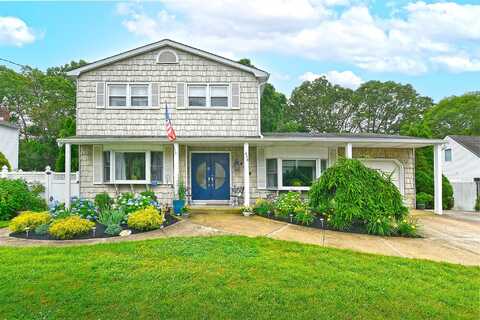 436 Alphabet Street, Holbrook, NY 11741