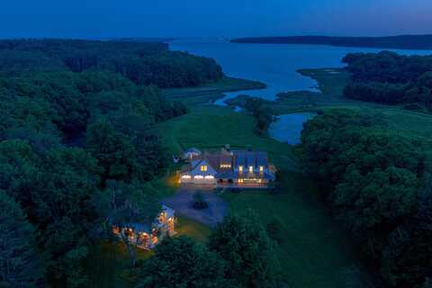 51 Meeting House Farms Road, Yarmouth, ME 04096