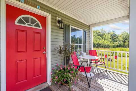 116 Carding Machine Road, Richmond, ME 04357