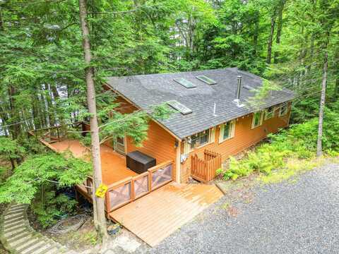 127 Hight Road, Mount Vernon, ME 04352