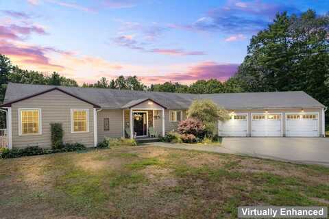 15 Dragonfly Lane, Kennebunk, ME 04043