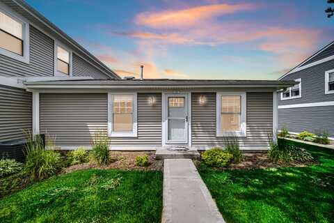 323 SOMERSET Lane, Vernon Hills, IL 60061