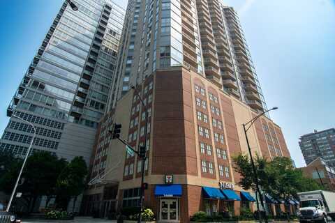 645 N Kingsbury Street, Chicago, IL 60654
