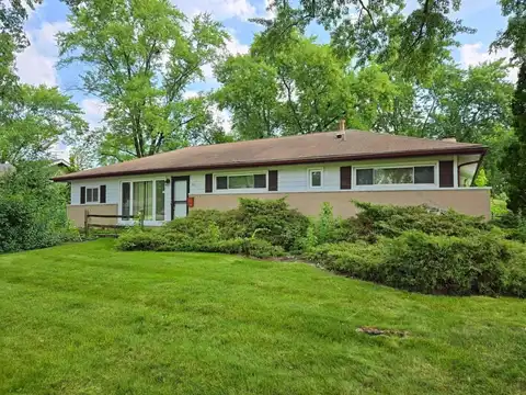 505 Geronimo Street, Hoffman Estates, IL 60169