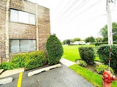 240 E Rimini Court, Palatine, IL 60067