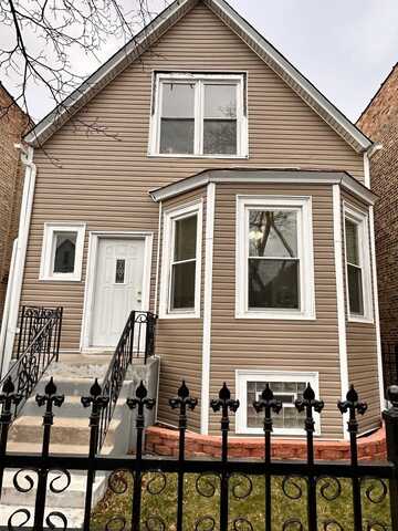 2429 N Springfield Avenue, Chicago, IL 60647