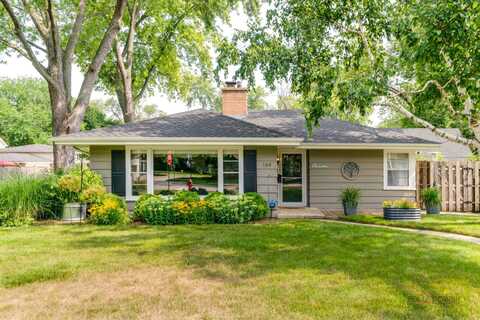 164 Coolidge Avenue, Libertyville, IL 60048