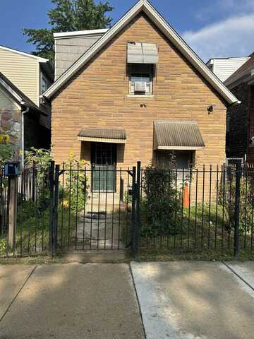 609 N Hamlin Avenue, Chicago, IL 60624