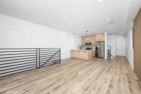 14523 Weddington Street, Sherman Oaks, CA 91411