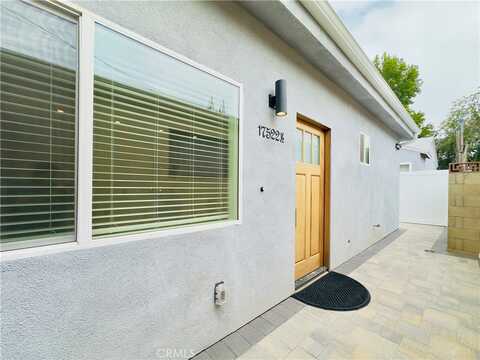 17522 Lemay Street 1/2, Lake Balboa, CA 91406