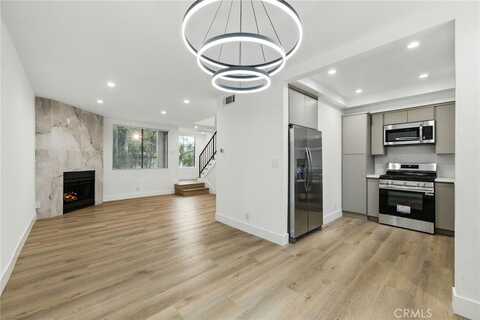 21720 Hart Street, Canoga Park, CA 91303