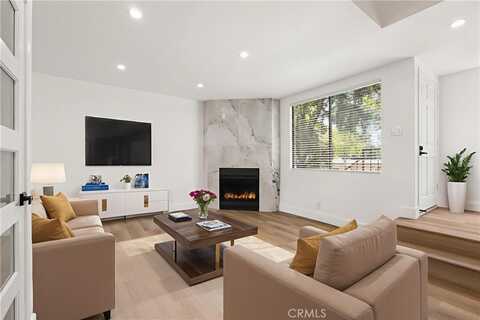 21720 Hart Street, Canoga Park, CA 91303