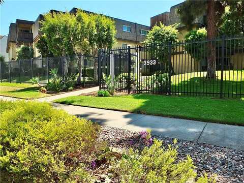 3933 N Virginia Road, Long Beach, CA 90807