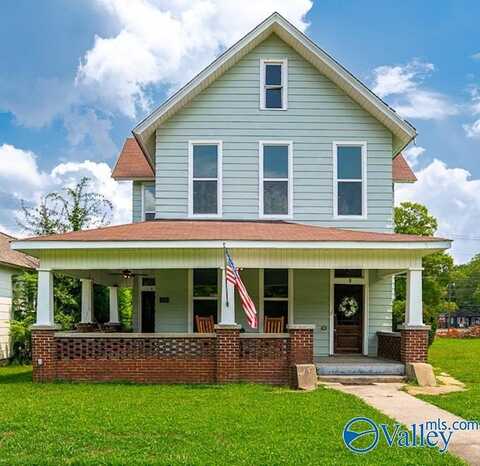 718 5th Avenue SE, Decatur, AL 35601