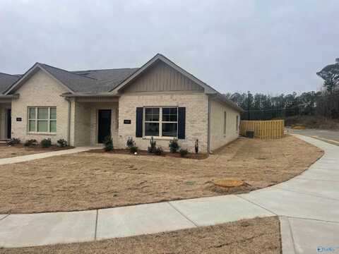 401 Ronnie Drive, Hartselle, AL 35640
