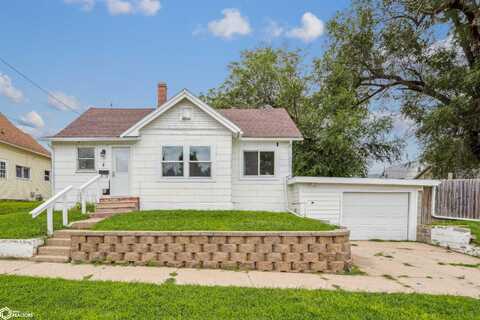 8 E Lincoln Street, Marshalltown, IA 50158