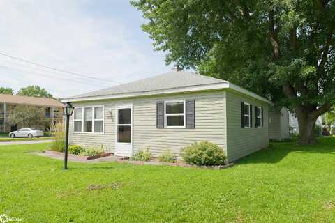 409 Prairie Street, West Burlington, IA 52655