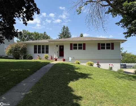 222 Hillcrest Drive, Carroll, IA 51401