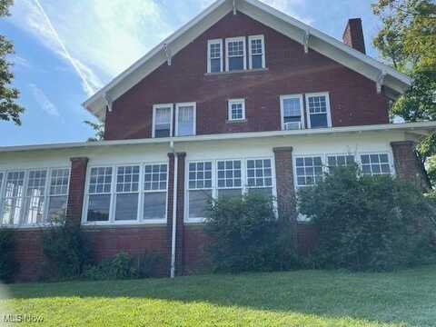 437 Saint Clair Avenue, Cadiz, OH 43907