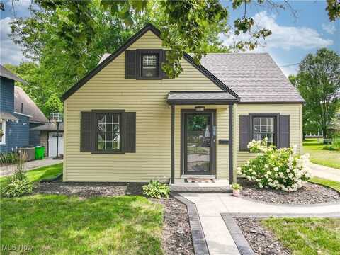 400 Lake Street, Orrville, OH 44667