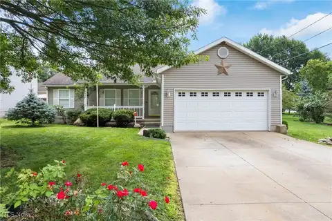 220 Cleveland Avenue SE, Brewster, OH 44613