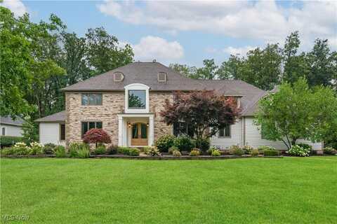 438 Club Drive, Aurora, OH 44202
