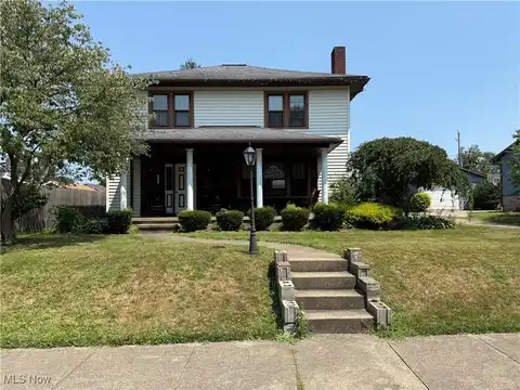 917 N Main Street, Uhrichsville, OH 44683