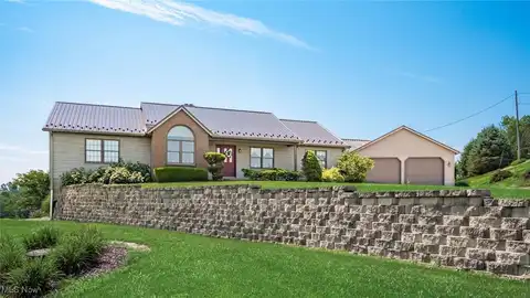 2630 Lawhead Lane, Zanesville, OH 43701