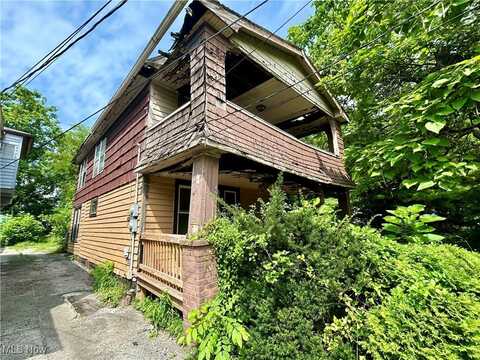14511 Darwin Avenue, Cleveland, OH 44110