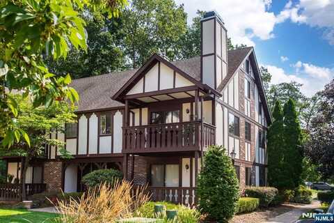 603 Mark Twain Way, Mahwah, NJ 07430