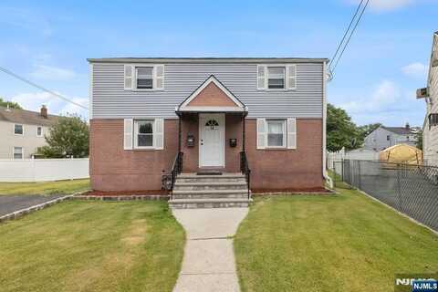 14 James Court, Lodi, NJ 07644