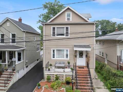 50 Oak Street, Rochelle Park, NJ 07662