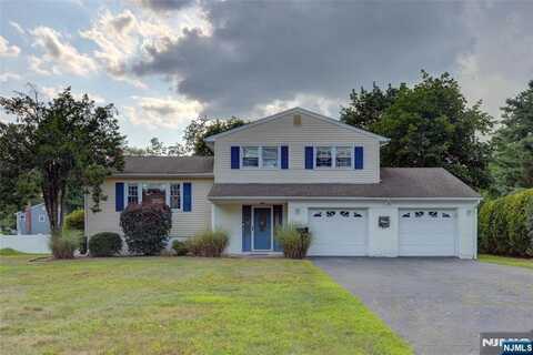 23 Van Ness Avenue, Pequannock, NJ 07444