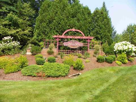 13 Cabernet Drive, Concord, NH 03303