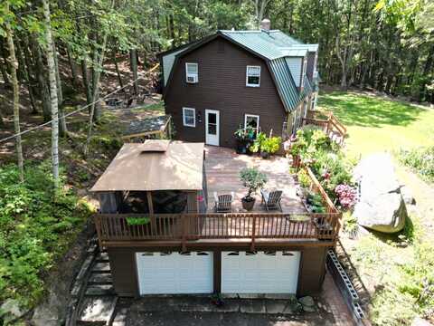 88 Lakeview Drive, Nottingham, NH 03290