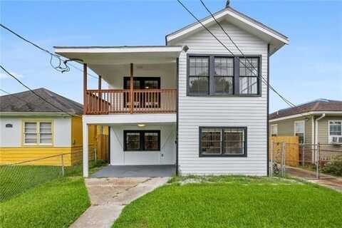 910 CLAIBORNE Drive, Jefferson, LA 70121