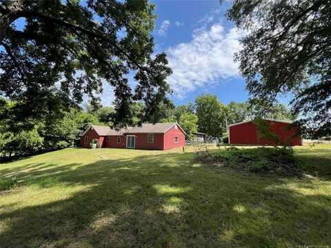 108 N 7th Avenue, Cleveland, OK 74020